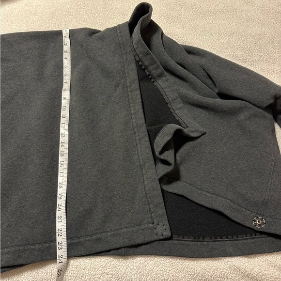 Lululemon It Makes Two Wrap Heathered Black Gray Fleece Open Front - Picture 13 of 15